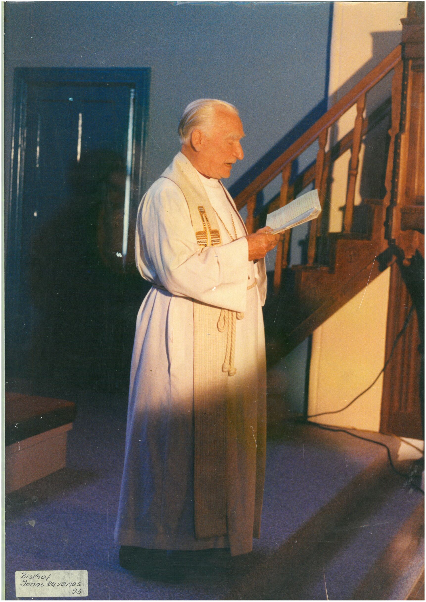 Evangelikų liuteronų vyskupas Jonas Viktoras Kalvanas 1993 TKM