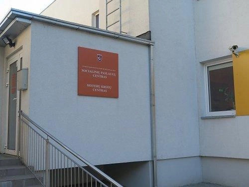 Ar Moterų krizių centras pasitarnaus pabėgėliams?