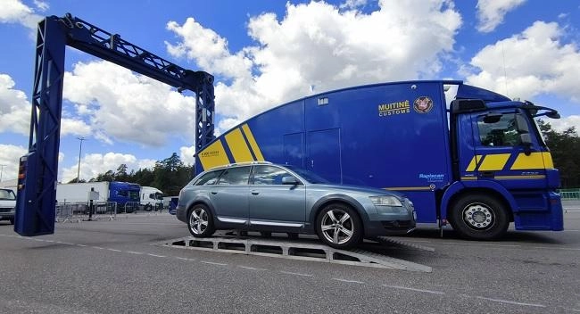 Bandantiems apeiti sankcijas – griežtesnė muitinės patikra
