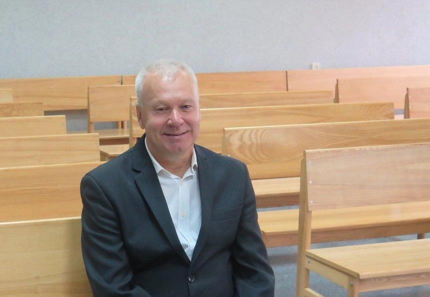 Dėl smurto prieš mokinį atleistą Rimvydą Varanavičių 