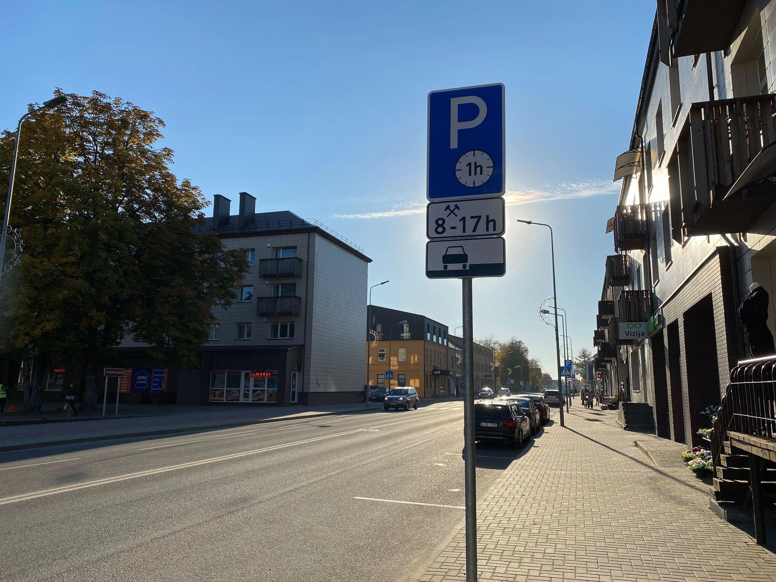 Dviejose gatvėse įsigaliojo automobilių stovėjimo laiko ribojimas