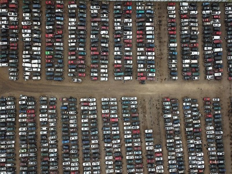 Erdvės pasislėpti lieka vis mažiau – naudotų automobil