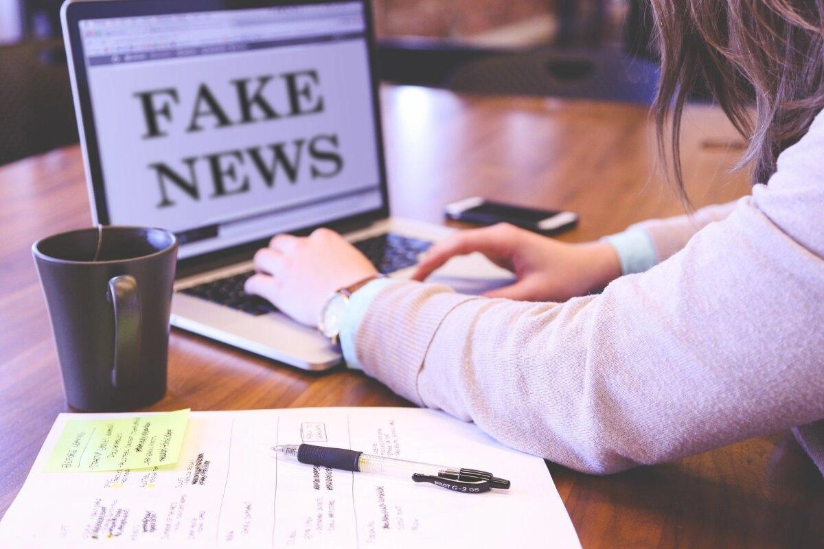 Informacinis karas ir propaganda: ką žinome apie nuomonę formuojančią informaciją?
