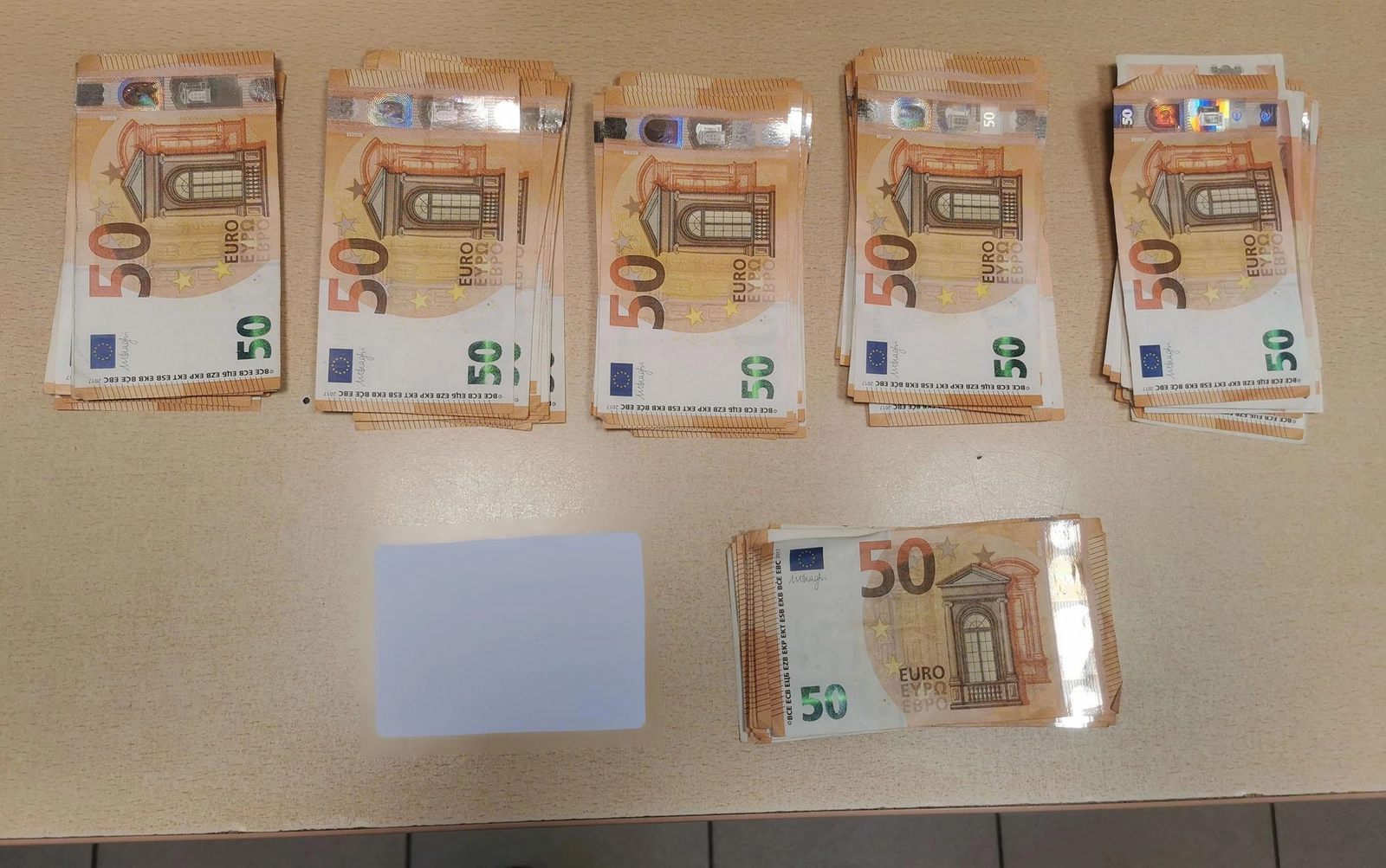Iš Rusijos keliavęs Lietuvos pilietis įkliuvo su pinigų kontrabanda