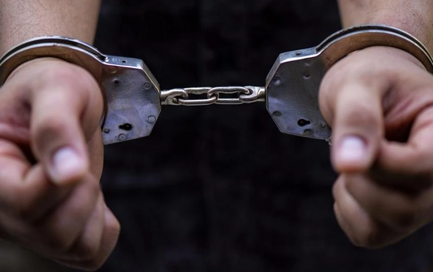 Išgėręs vyriškis ryžosi pasmaugti 4 šuniukus