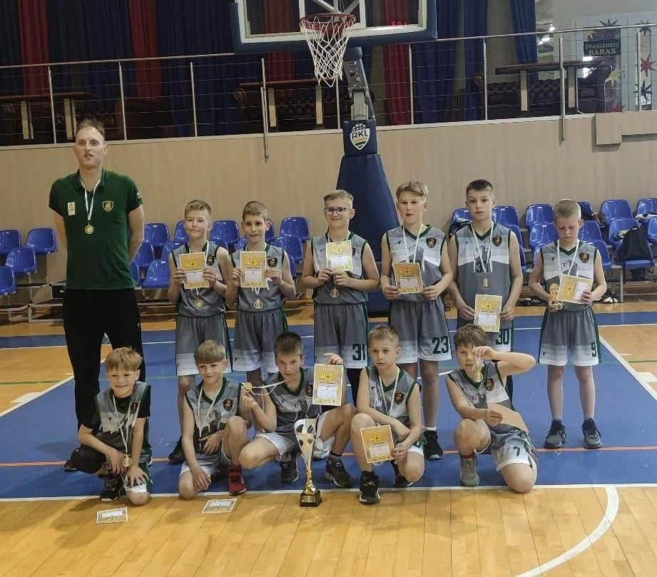 Iškovojo medalius Vidurio Lietuvos krepšinio lygoje