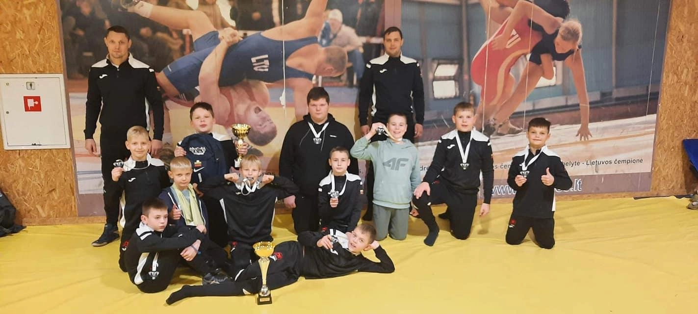 Jaunieji imtynininkai iš sostinės grįžo su medaliais