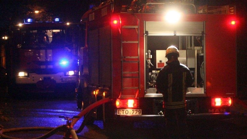 Joninių vakarą užsiliepsnojo automobilis