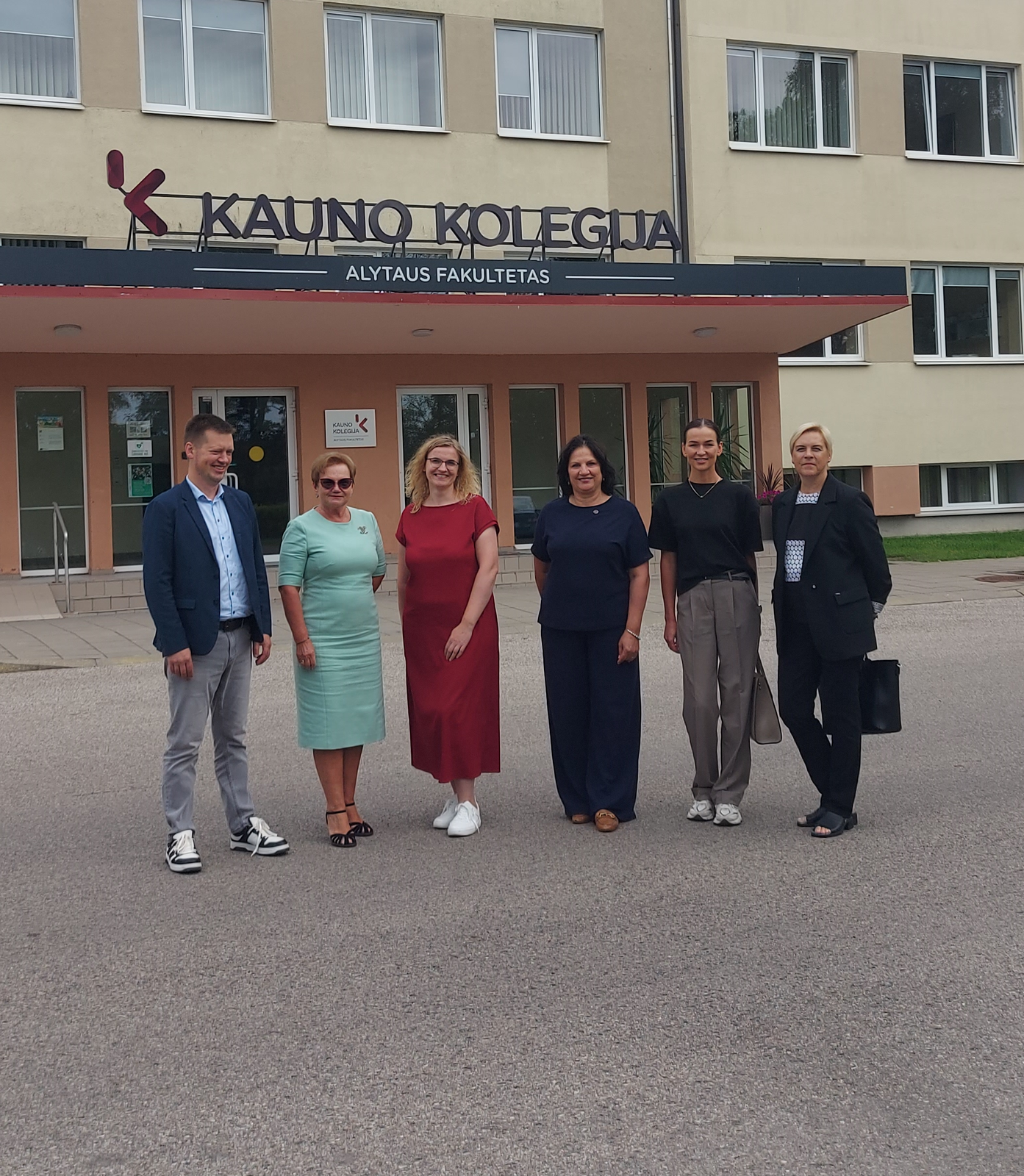 Kauno kolegijos Alytaus fakultete ieškota sprendimų slaugytojų trūkumui mažinti
