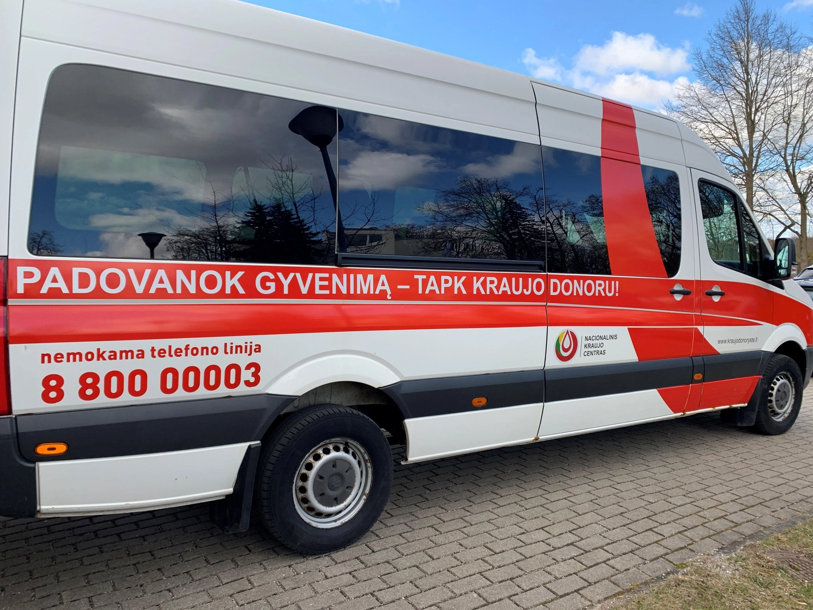 Kviečia į kraujo donorystės akciją