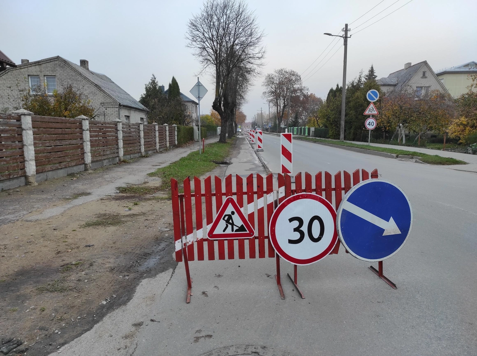 Laisvės gatvėje tiesiamas šaligatvis