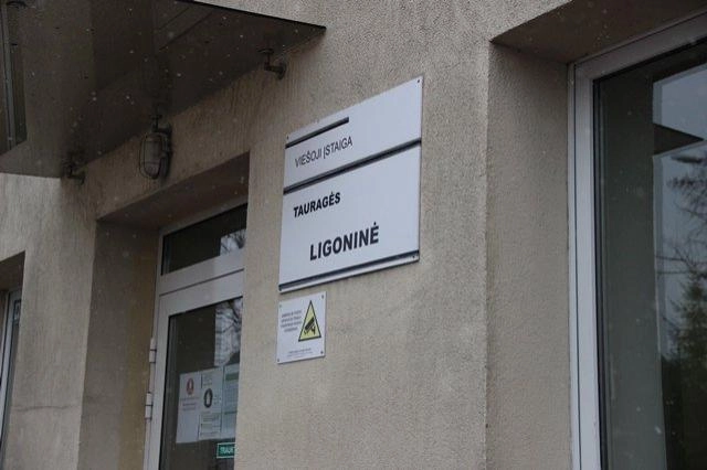 Ligoninės kovidinis skyrius grėsmingai pildomas