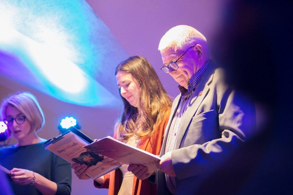 Literatai meilės dieną pasitiko lyriškai