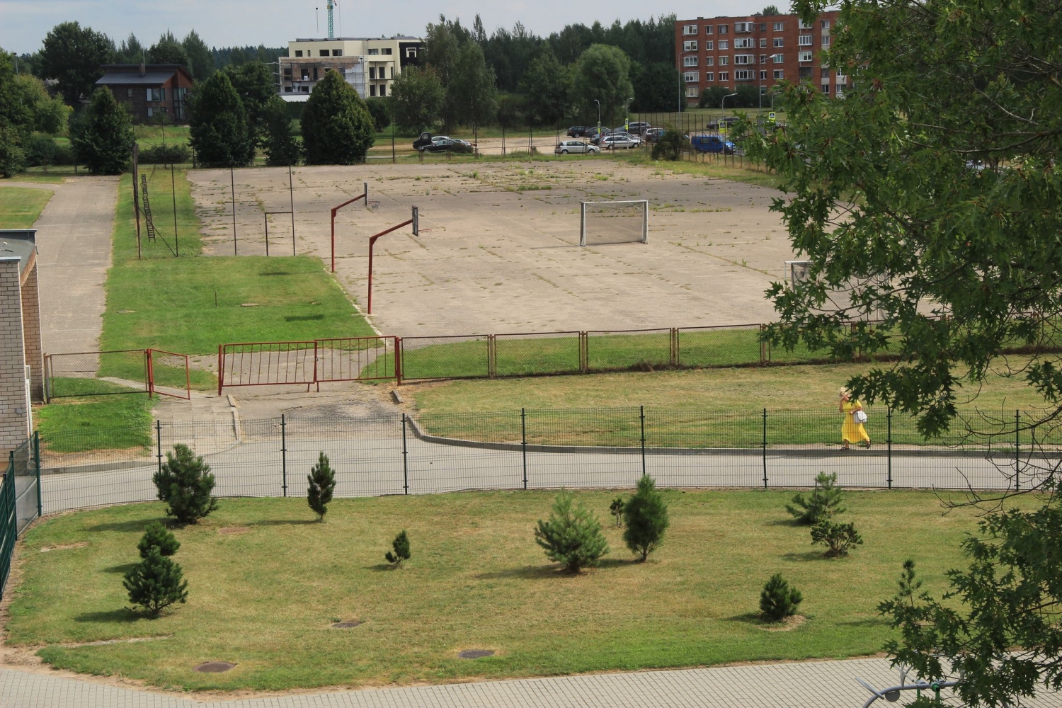 Mokyklų stadionai: kai kurių būklė tragiška