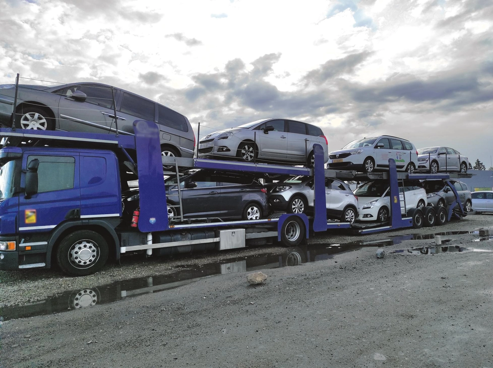Naujoji automobilių registravimo tvarka kelia sumaištį
