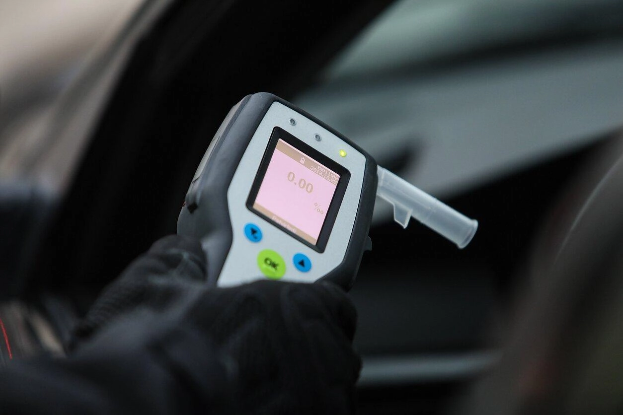 Neblaivi vairuotoja kliudė tris automobilius