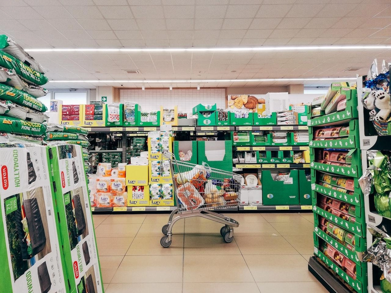 Nesiliauja vagystės iš prekybos centrų