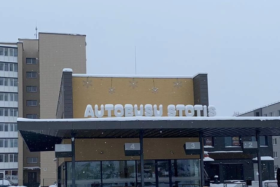 Nuo pirmadienio atnaujinami autobusų maršrutai į kaimus