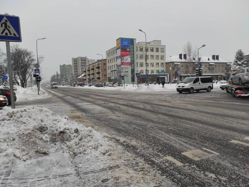 Nuo vakar neveikiantį šviesofotą tikimasis sutaisyti iki pietų