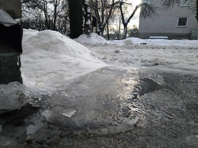 Orai: plūstelėjus šilumai teks gerokai pasisaugoti
