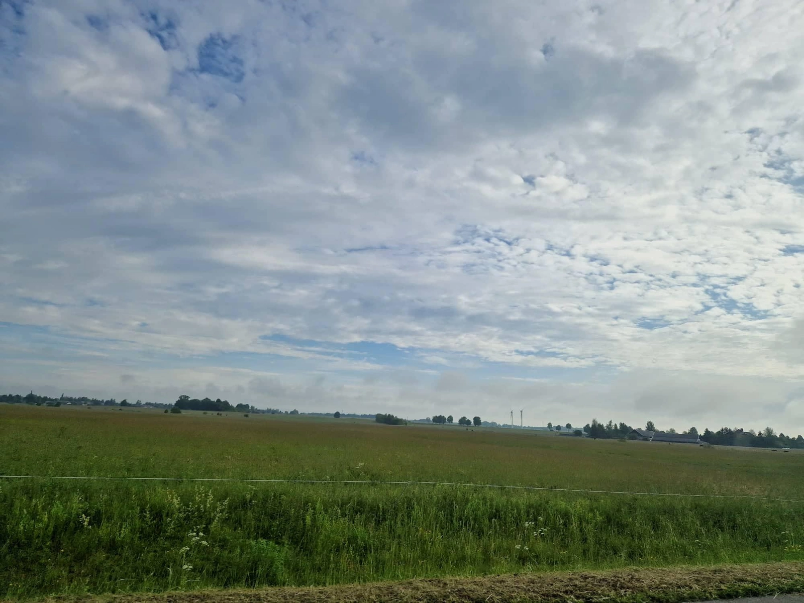 Orai: savaitgalį džiaugsimės vasariška šiluma