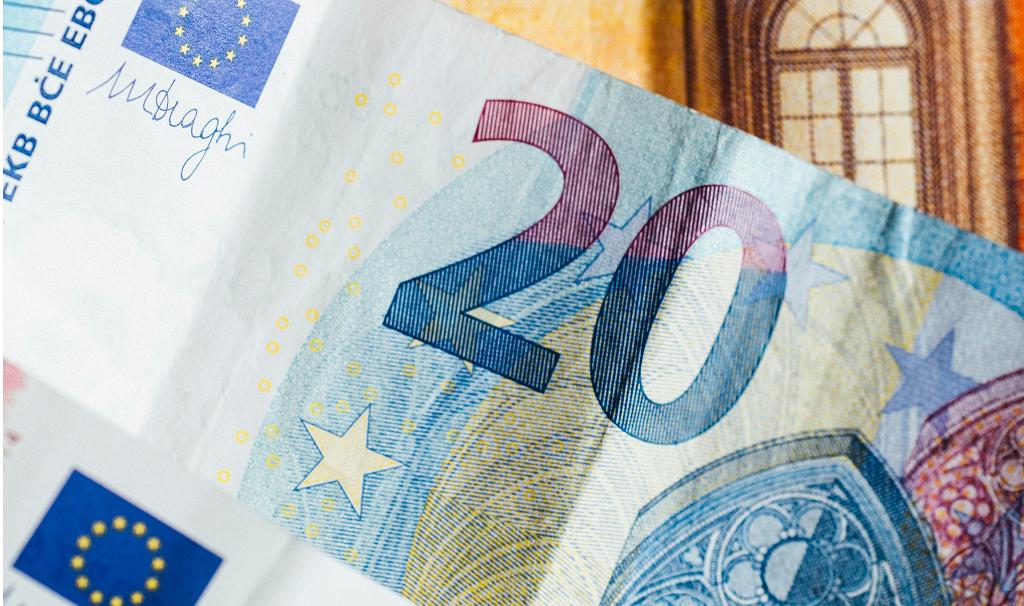 Pagėgių parduotuvėje nenustatytas vyras atsiskaitė padirbta kupiūra