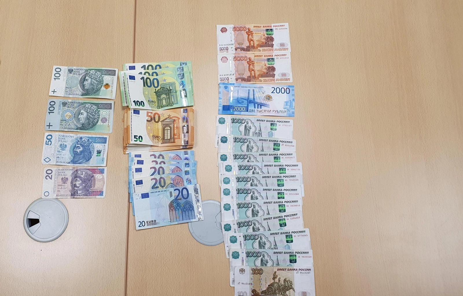 Panemunėje muitininkai sulaikė grynųjų pinigų kontrabandą