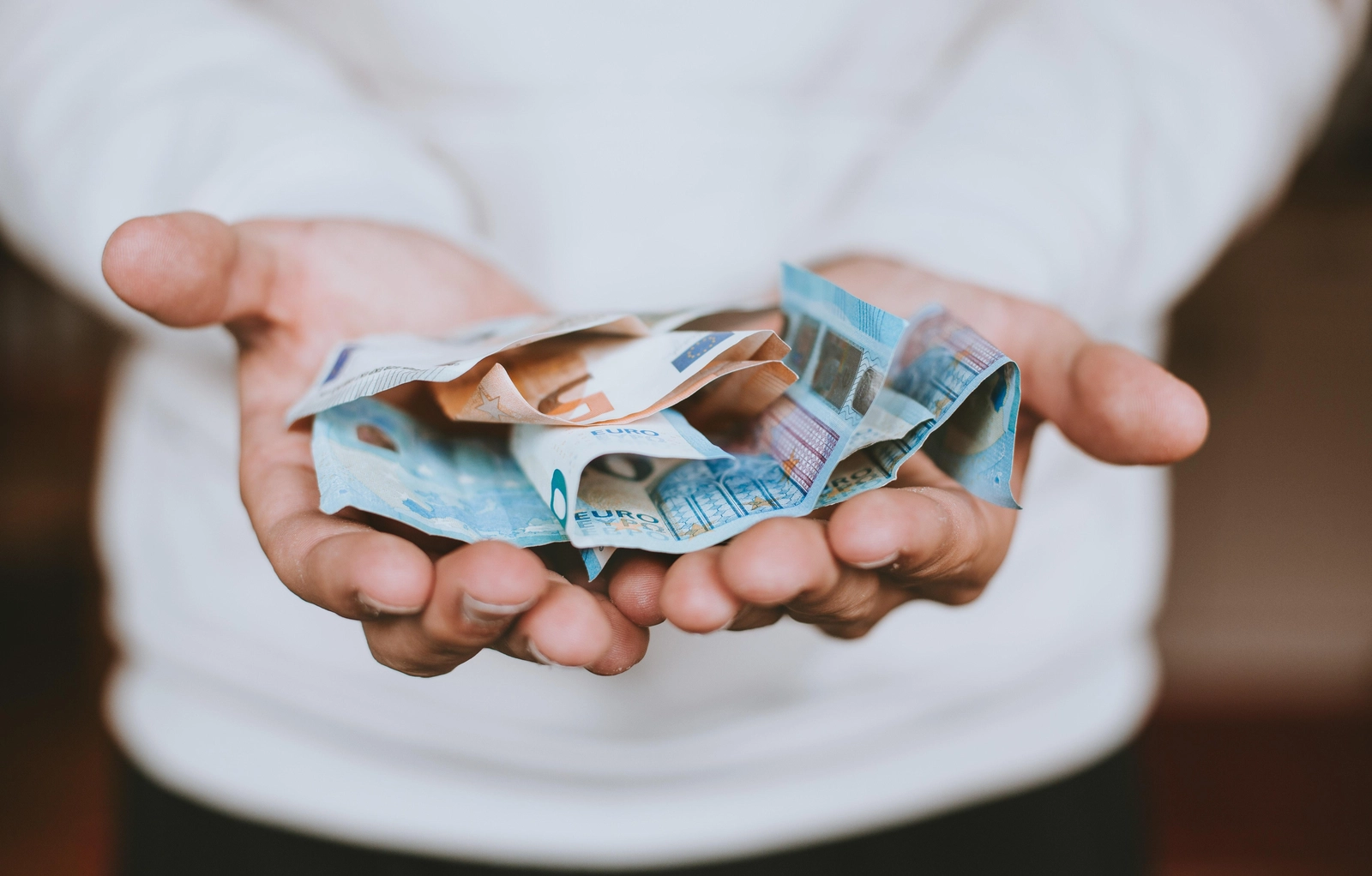 Partrenkta tauragiškė teisme užsiprašė daugiau nei 13 tūkst. eurų