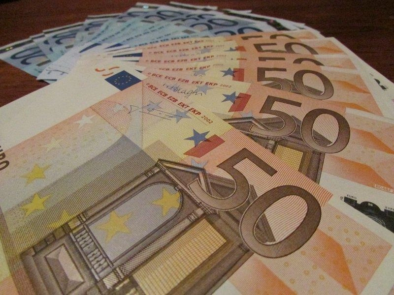 Policijos įvykių suvestinėje – netikri pinigai bei nuo sukčių nukentėjusi moteris
