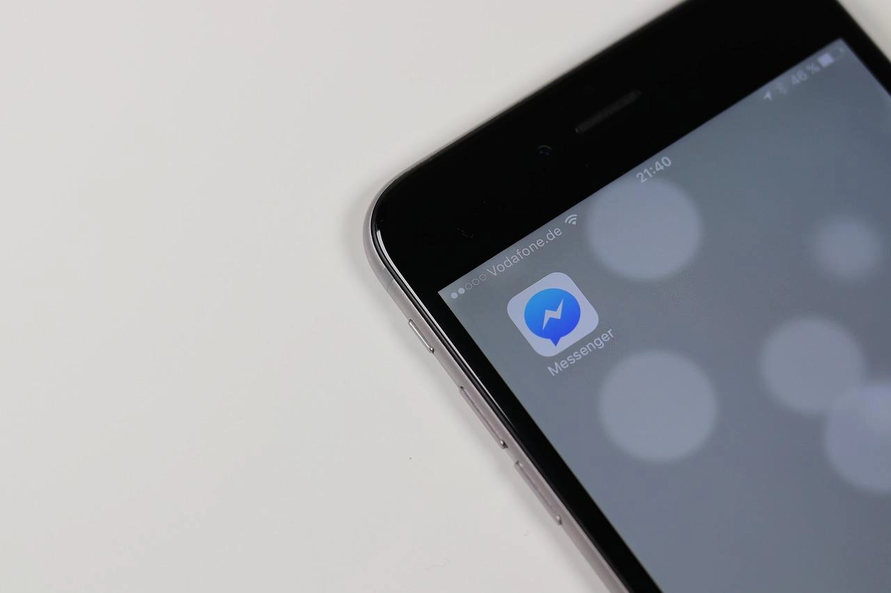 Pradėtas tyrimas dėl paviešinto susirašinėjimo „Messenger“ programėle