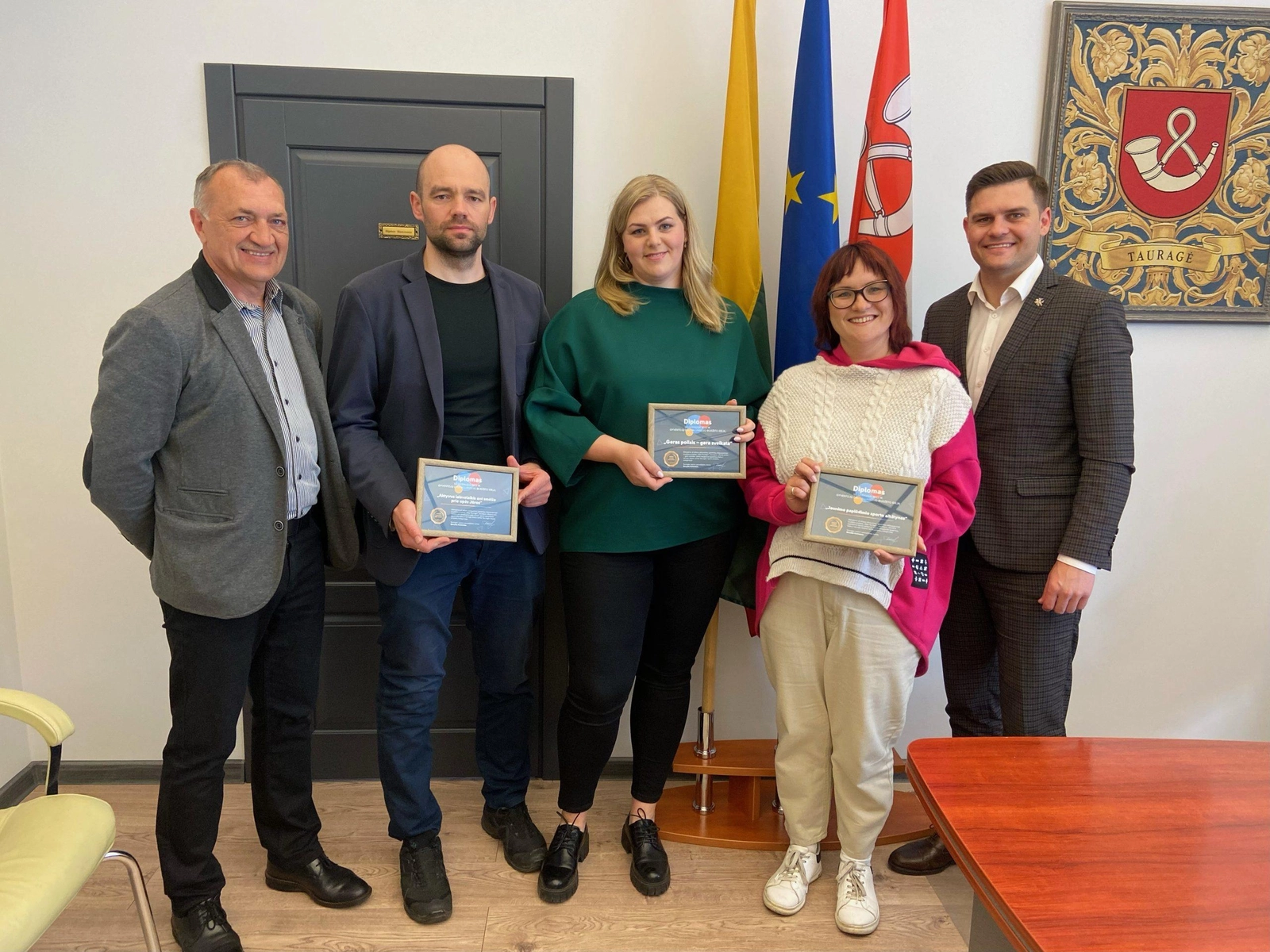 Projekto „Idėja Tauragei“ laimėtojams įteikti diplomai