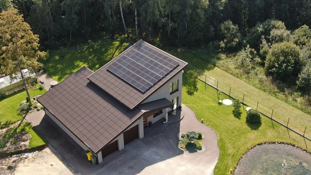 Saulės elektrinės – raktas į jūsų energetinę nepriklausomybę