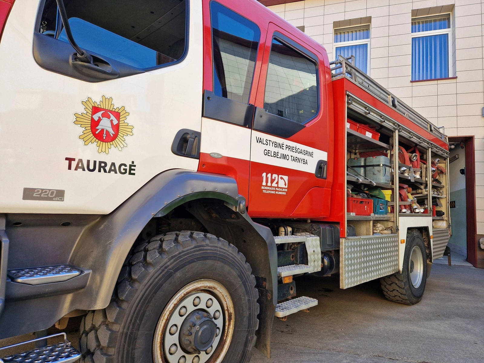 Savaitgalį ugniagesiai turėjo įvairaus darbo