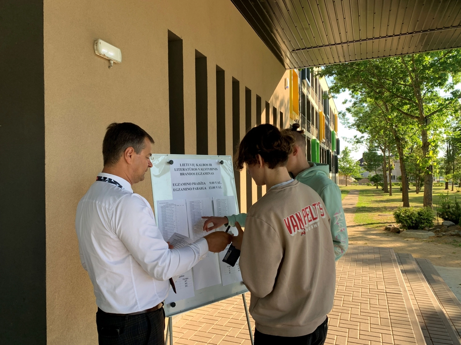 Šiandien prasideda brandos egzaminų sesija: abiturientai l