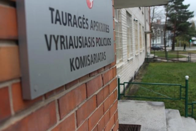 Šilalės gatvėje apvogta sodo technikos parduotuvė