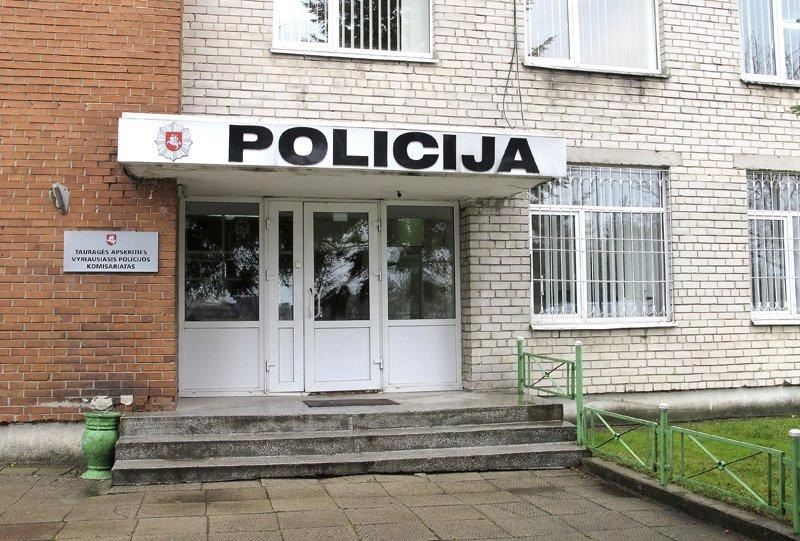 Sukėlė skausmą nepilnamečiui