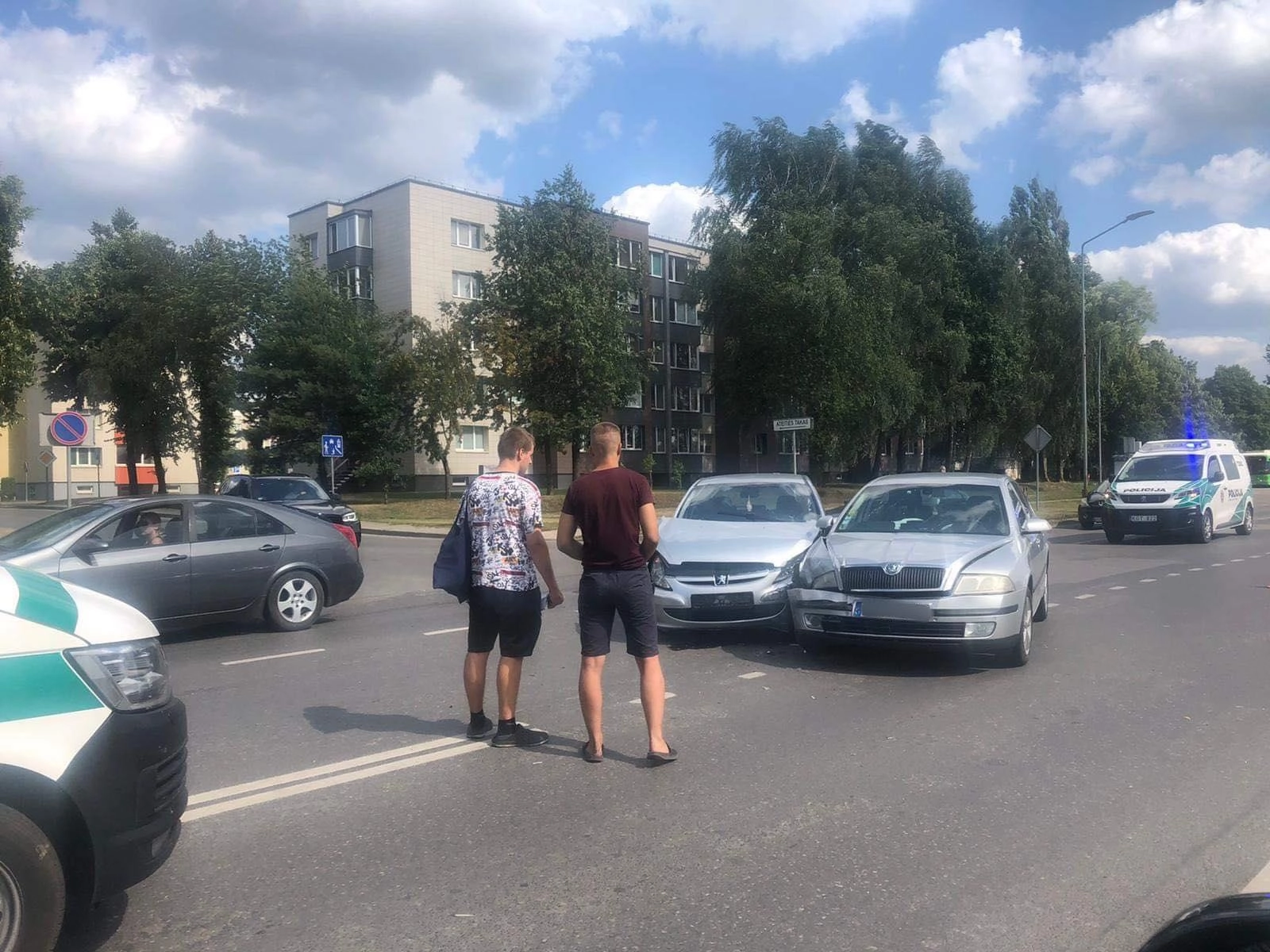 Susidūrė du automobiliai