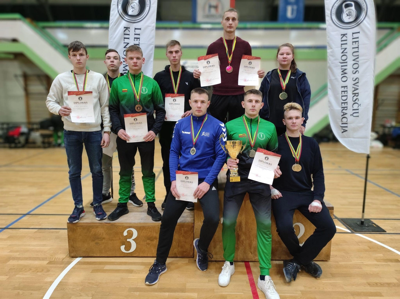 Svarsčių kilnojimo čempionate triumfavo tauragiškiai