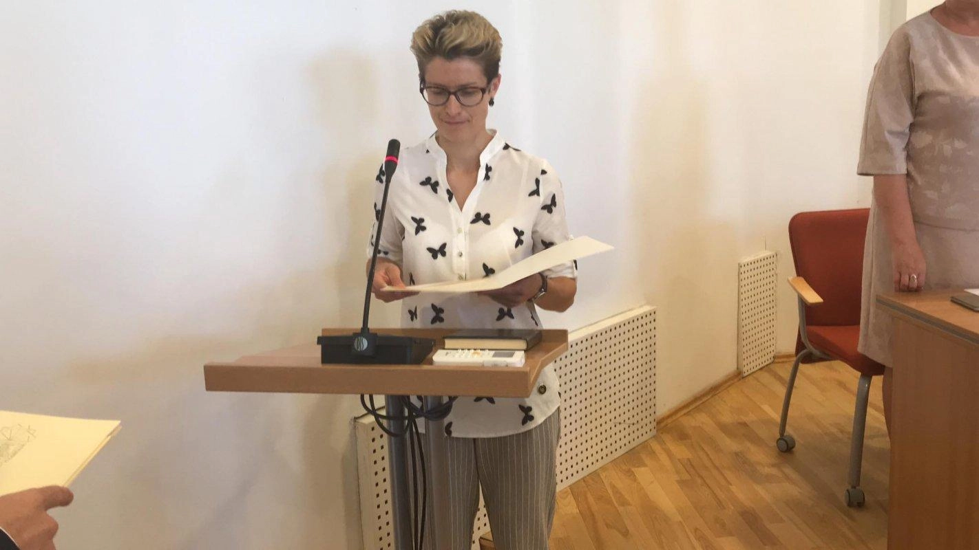 Tarybos posėdyje prisiekė Eglė Ramanauskaitė