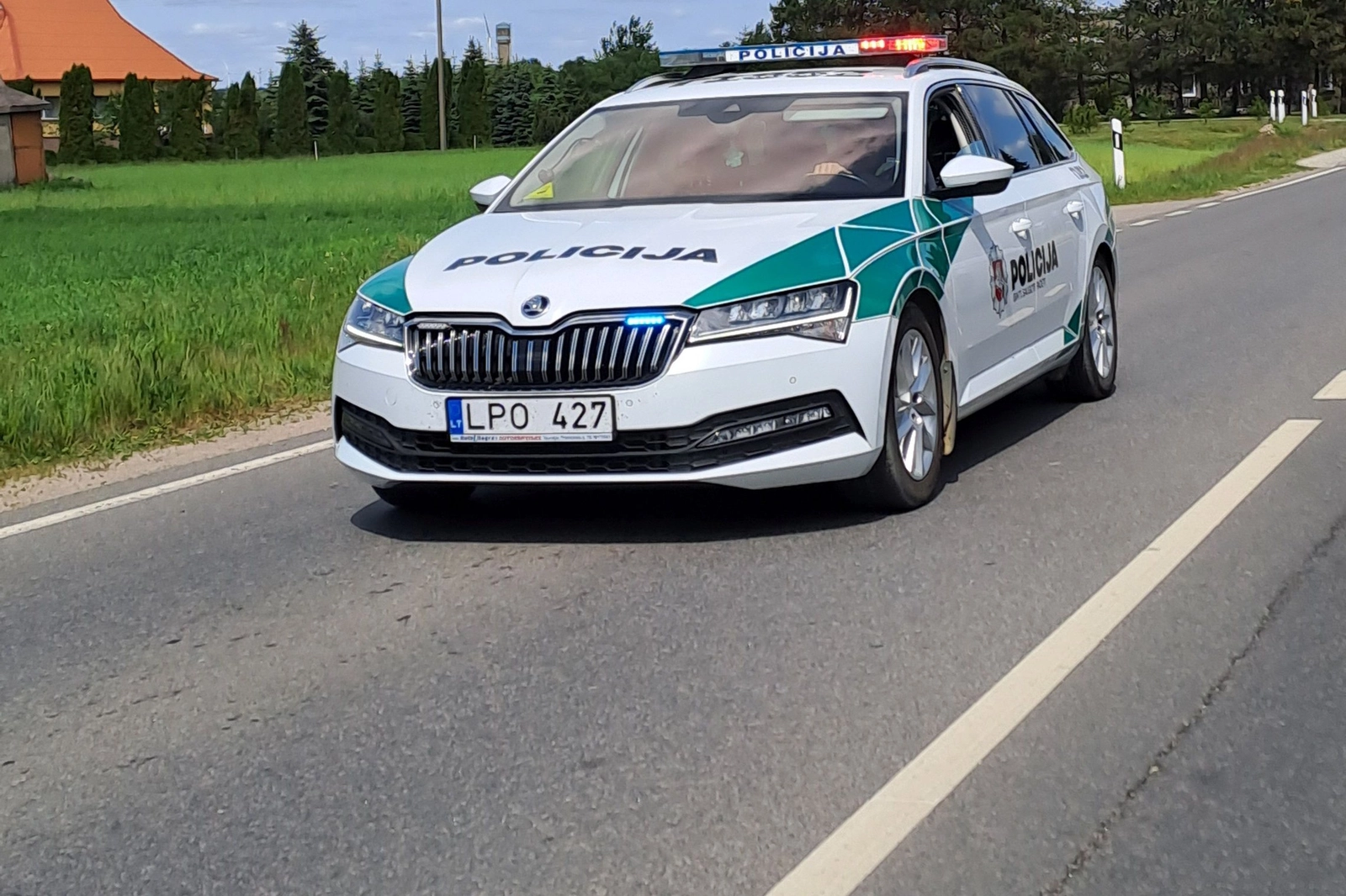 Tauragės apskrities policijos suvestinė: nelaimė ūkyje, 