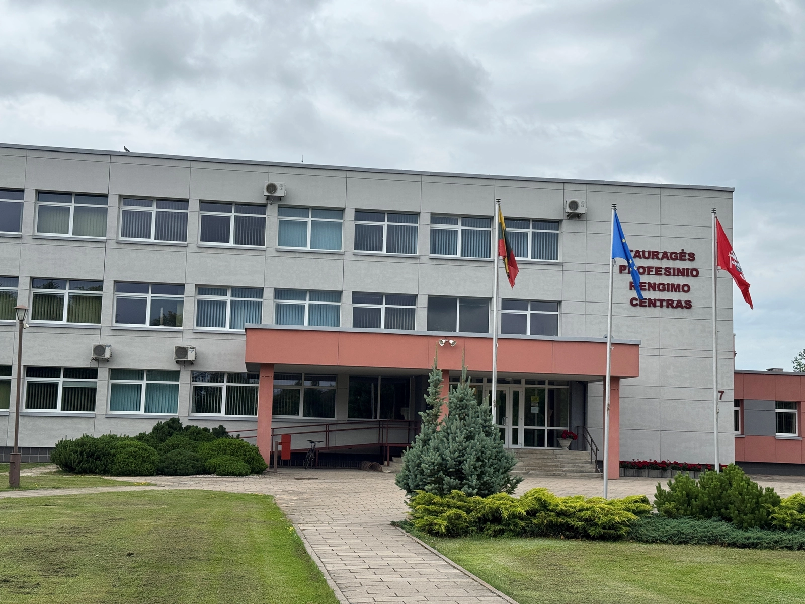 Tauragės profesinio  rengimo centras 2025–2026 mokslo metais kviečia mokytis