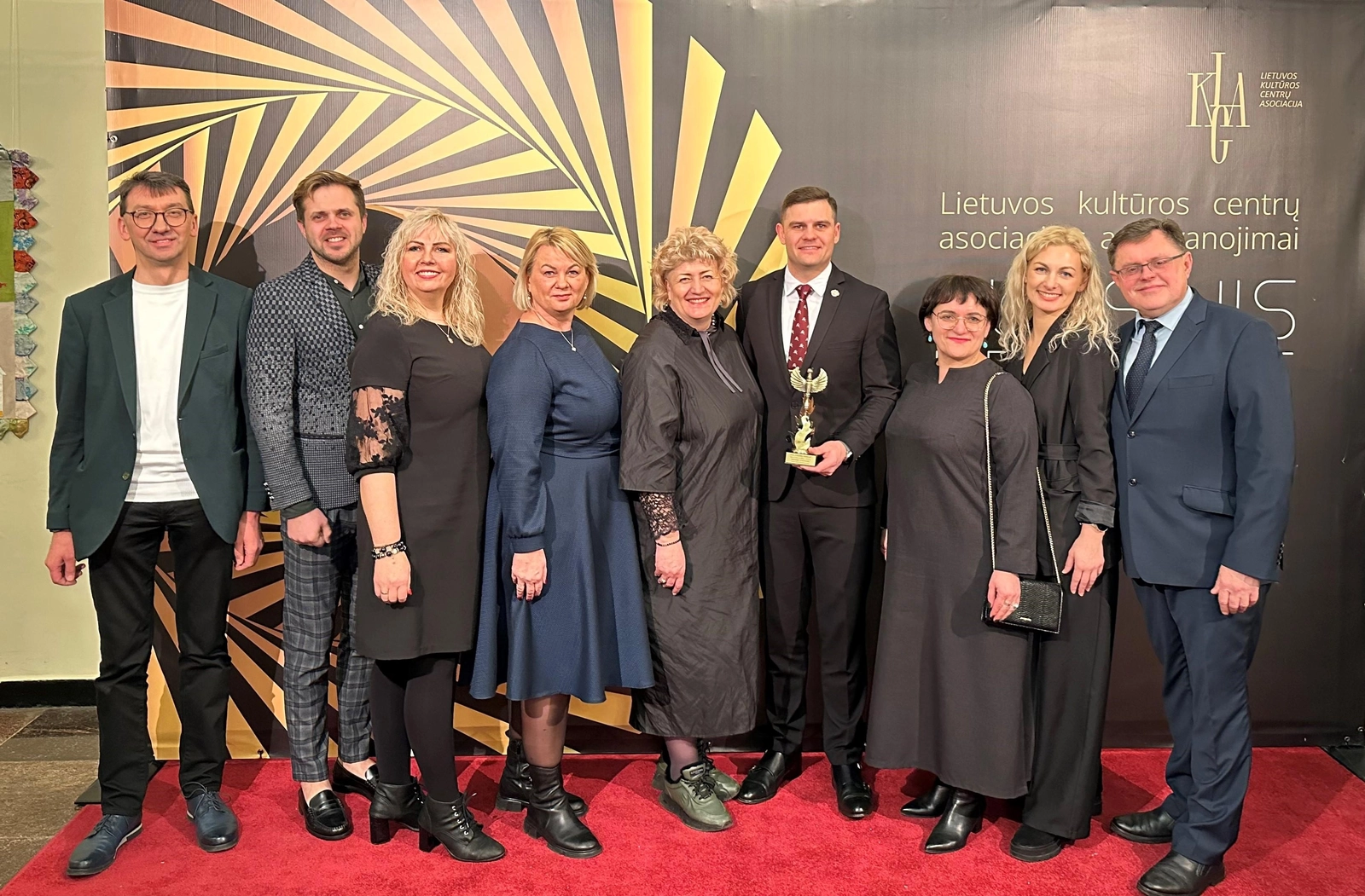 Tauragės rajono merui įteiktas metų kultūros politiko „Auksinis feniksas“