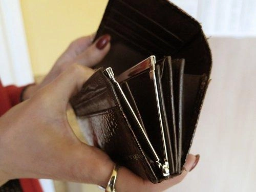 Tenka sukti galvą, kaip sutaupyti – kainos kyla greičiau nei algos