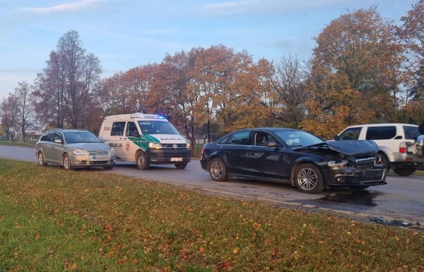 Tilžės plente susidūrė 3 automobiliai