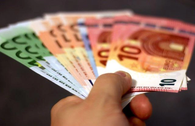 Už melagingus pranešimus tenka atverti piniginę