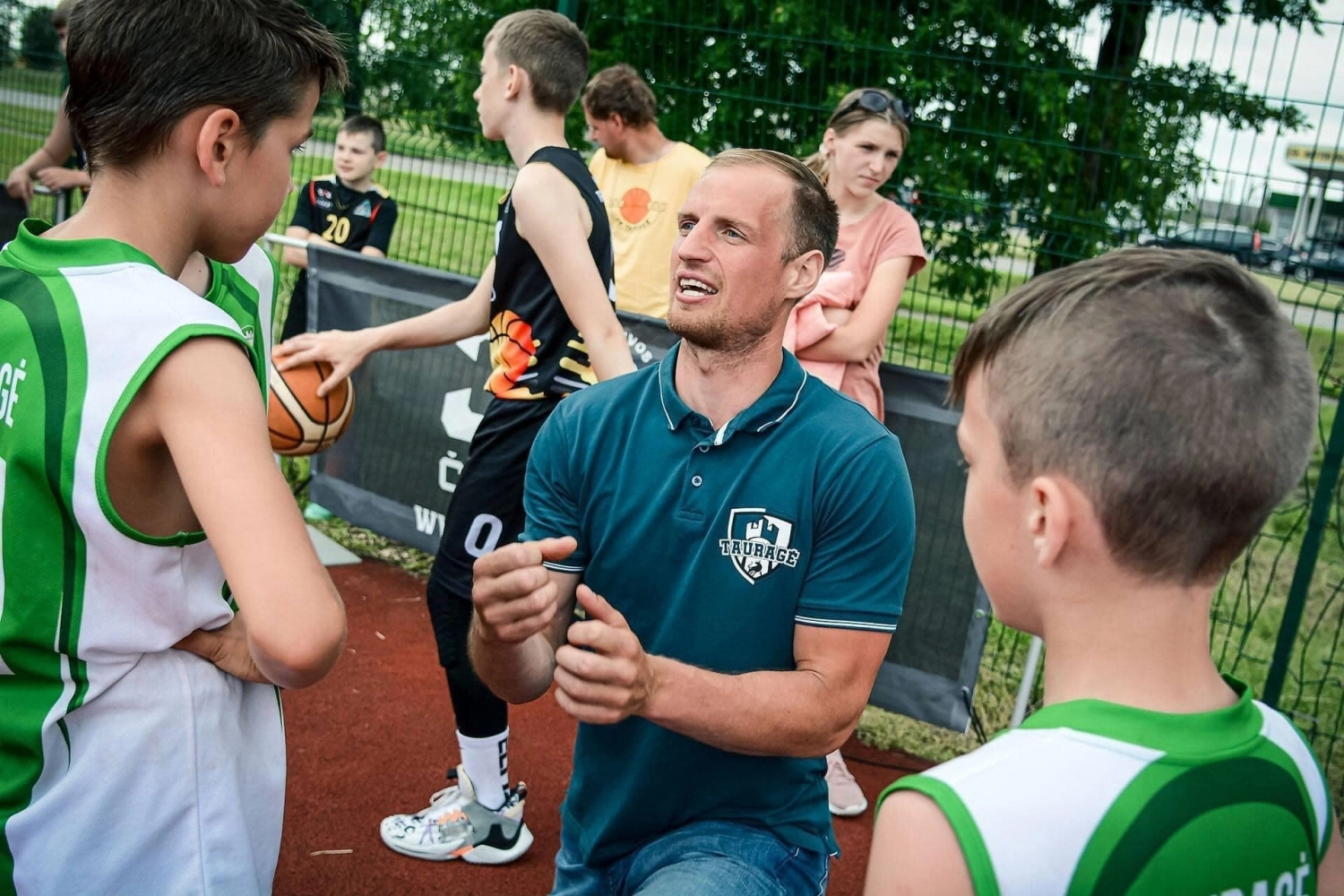 Vaikų treniruotes motyvuoja žinomi treneriai