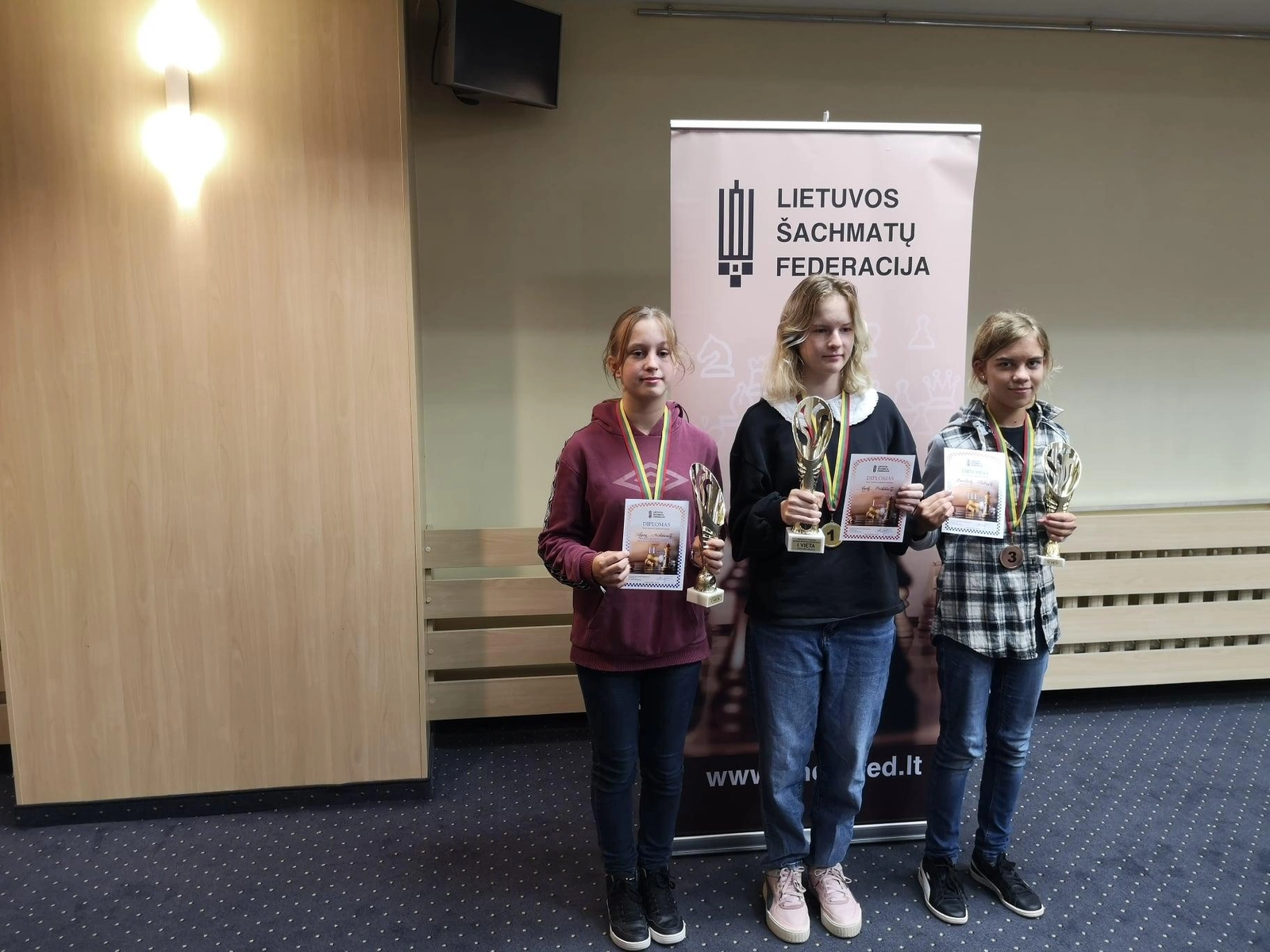 Žaibo ir greitųjų šachmatų čempionate iškovojo prizus