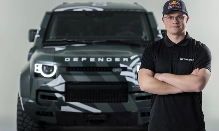 Oficialu: Rokas Baciuška tapo gamyklinės „Defender“ komandos lenktynininku
