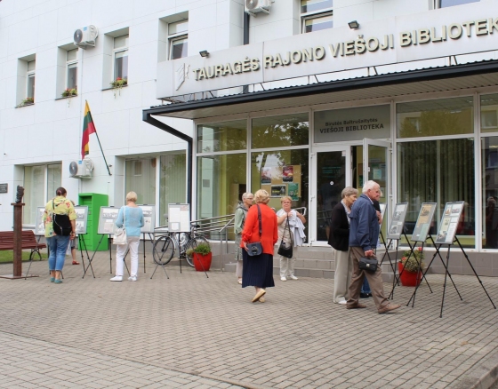 Biblioteka kvietė paminėti Baltijos kelią