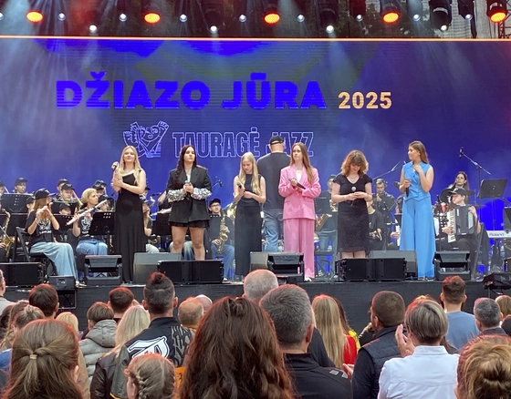 „Džiazo jūros“ garsams lietus nesutrukdė